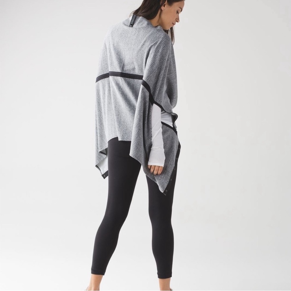 Lululemon Vinyasa Scarf Blanket
